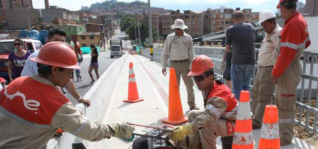 Ofertad e trabajo Une en varias Ciudades de Colombia
